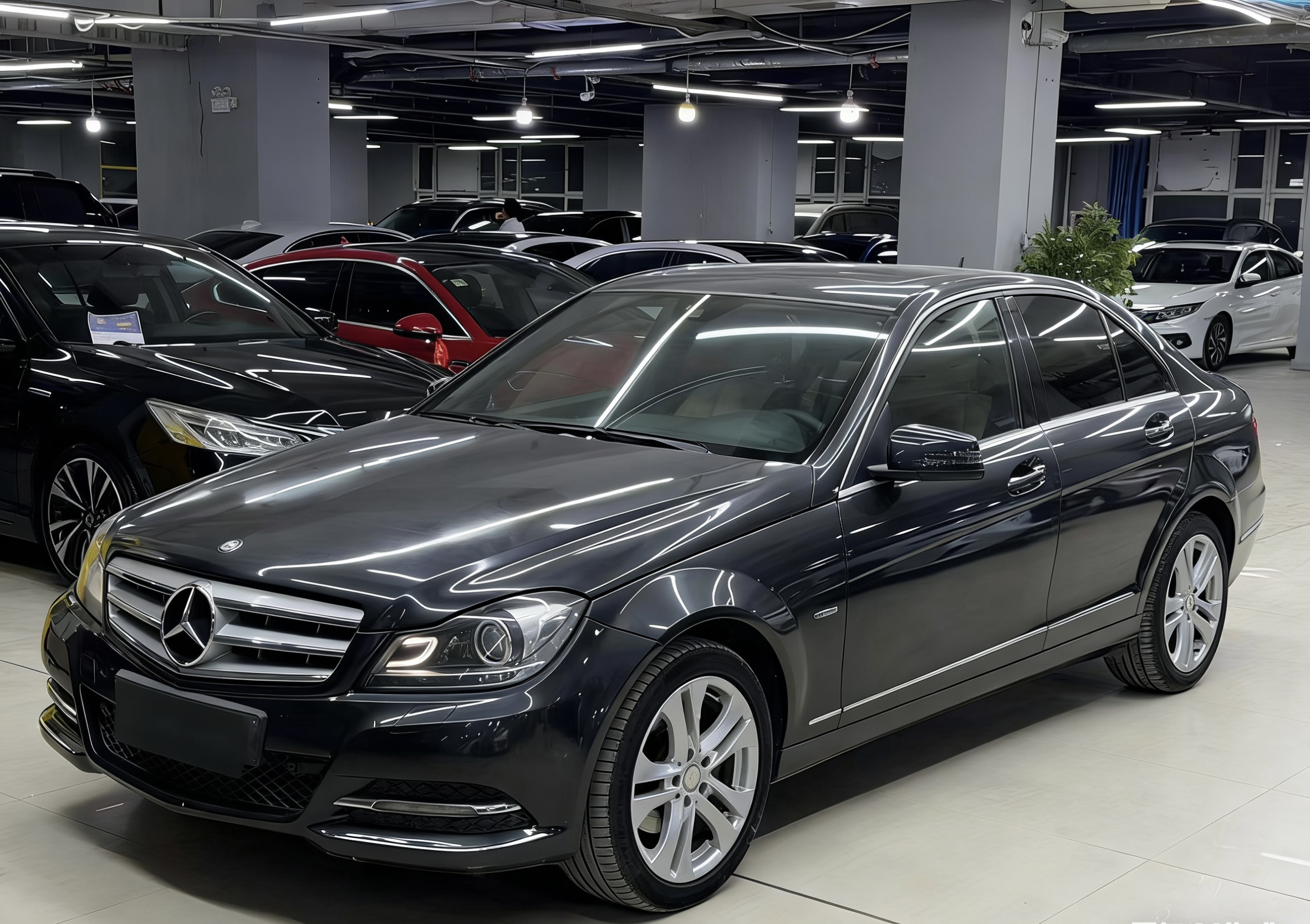 2013يىلنىڭ بىنىز c200بەك مۇۋاپىق باھادا سىتىلدۇ