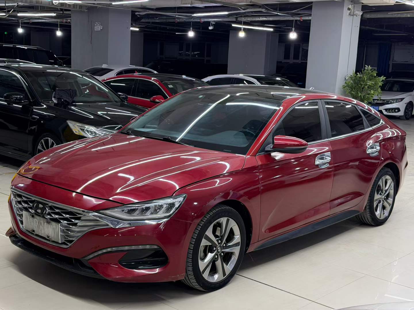 2018يىلنىڭ شەندەي لافىستا ماشىنا بەك پاكىز باھاسى مۇۋاپىق